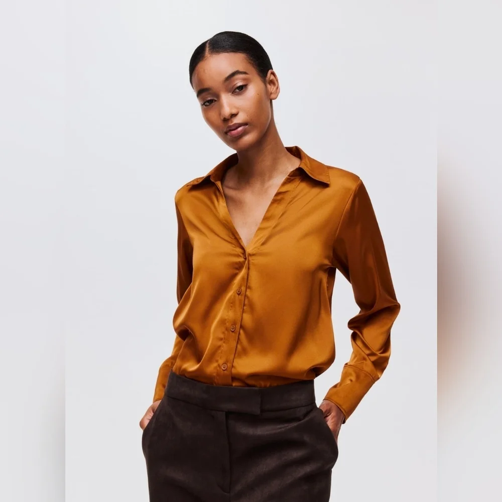 NWT H&M V-Neck Button-Up Blouse, Orange, Size L - Picture 2 of 15